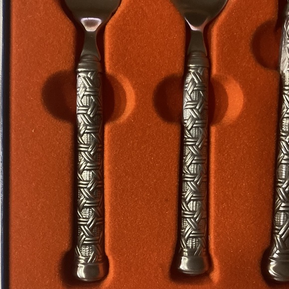 Gorham Pewter Flatware 4 piece plate set - Picture 3 of 7